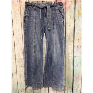 Women's M By Maurice's High Rise Wide Leg Jeans in Medium Wash Blue 8 Reg